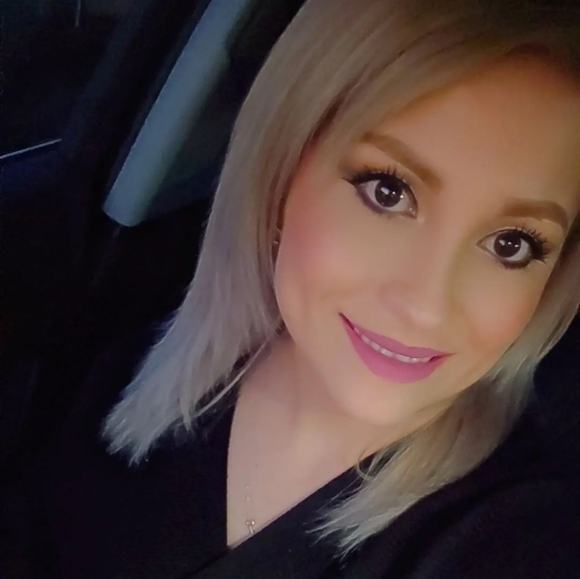 Meet your Posher, Aishadannajj - Picture 1 of 1